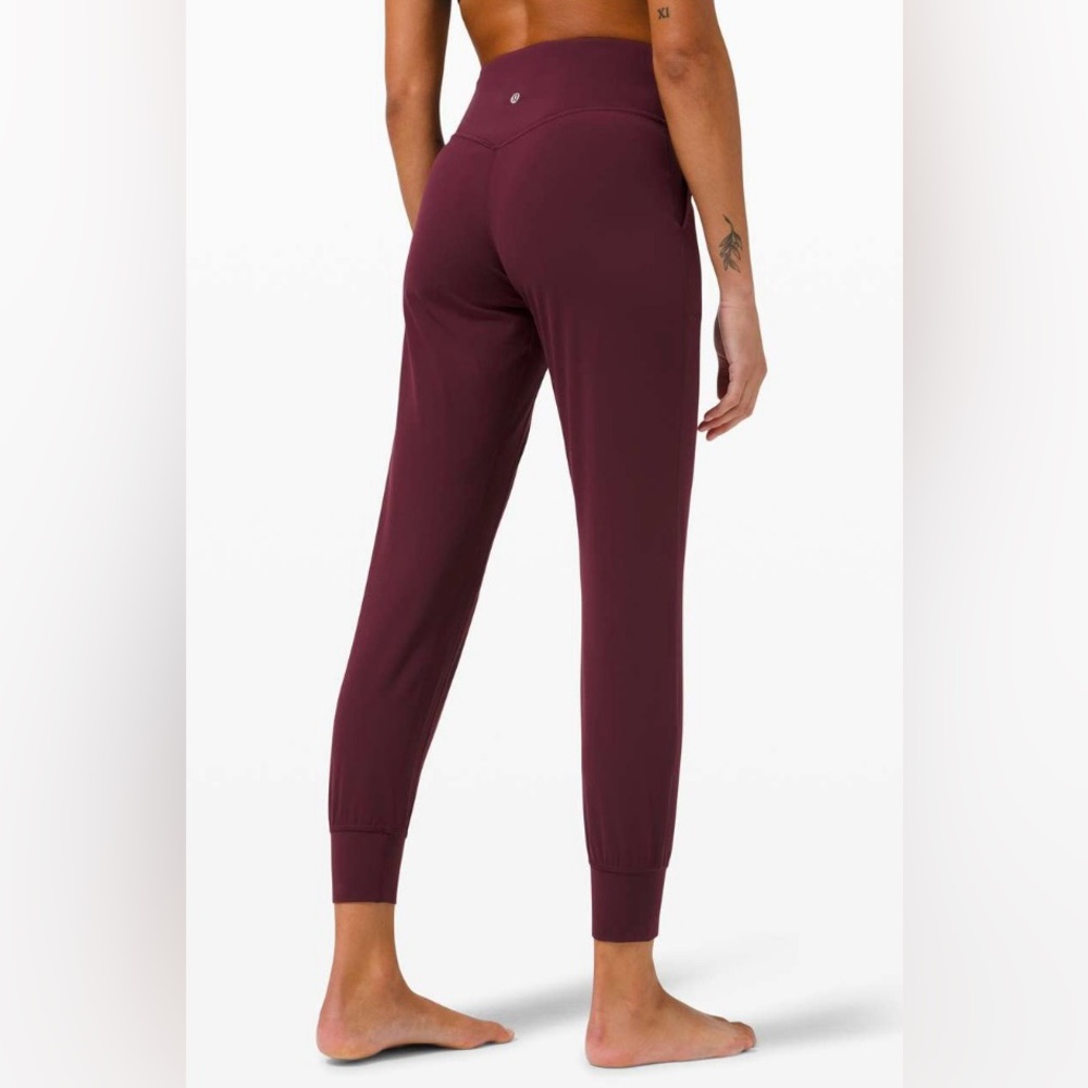 Lululemon Align Jogger with Pockets 28” pants Cassis Size 4